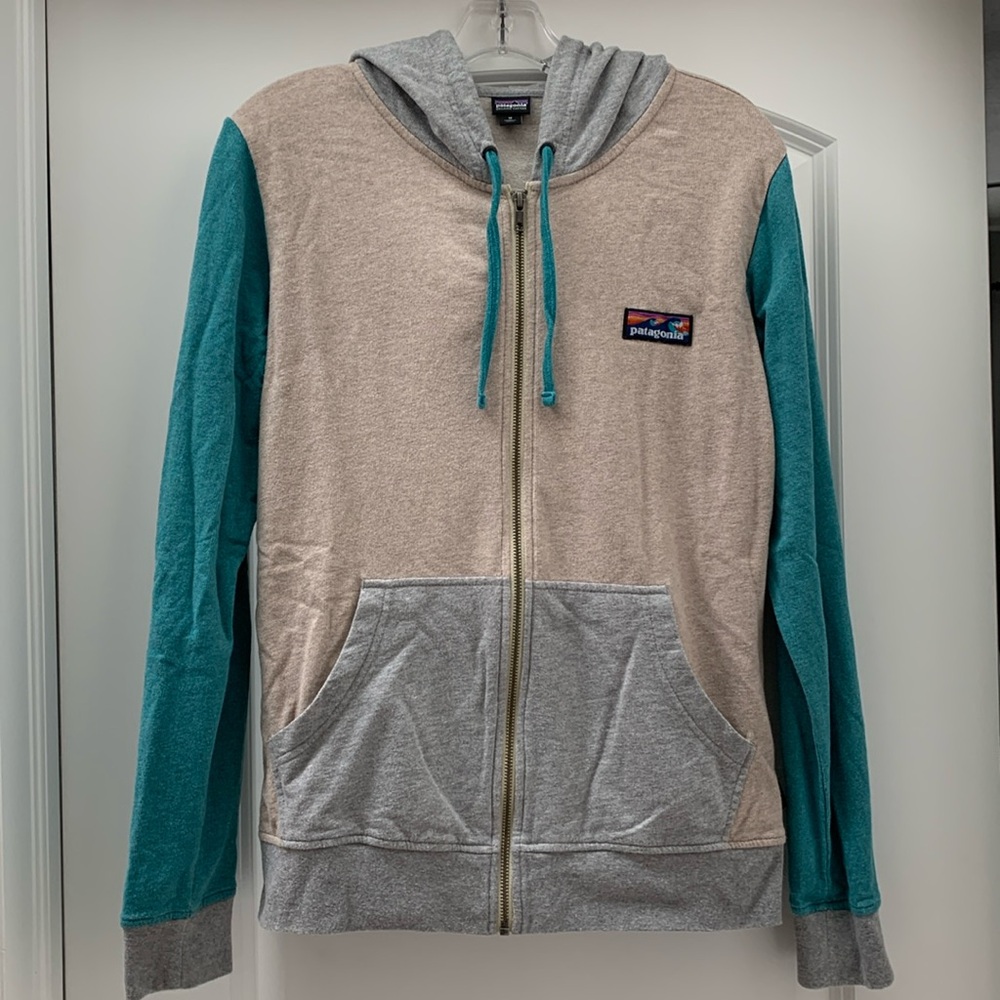 Patagonia hooded zip up sweatshirt, good condition